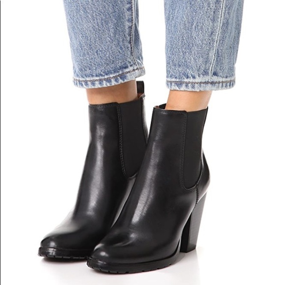 Frye Tate Chelsea Boot - Black